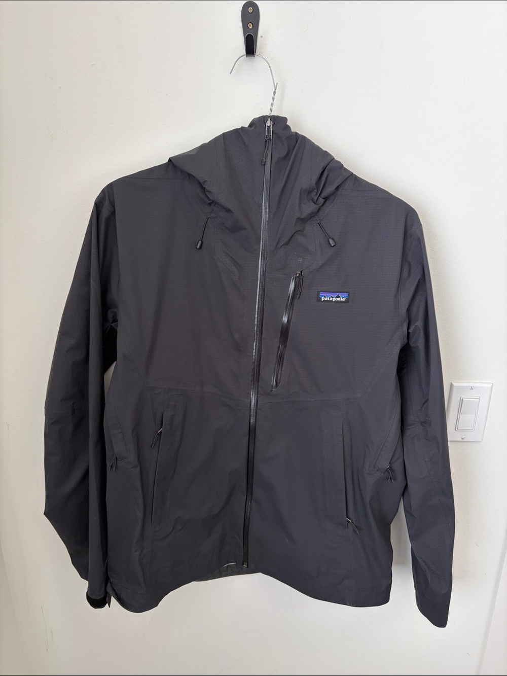 Patagonia Granite Crest Rain Jacket (Size M, Black)
